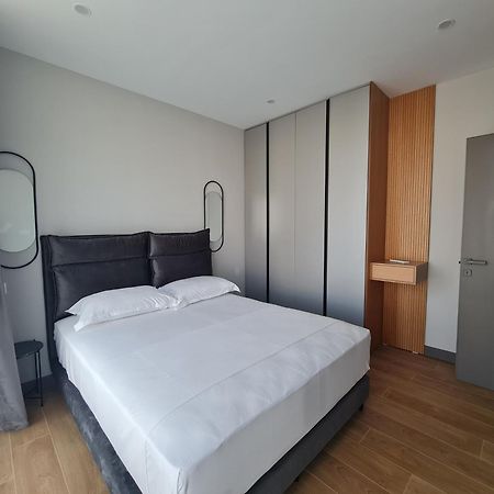 Rosemarine Villas Durrës Extérieur photo