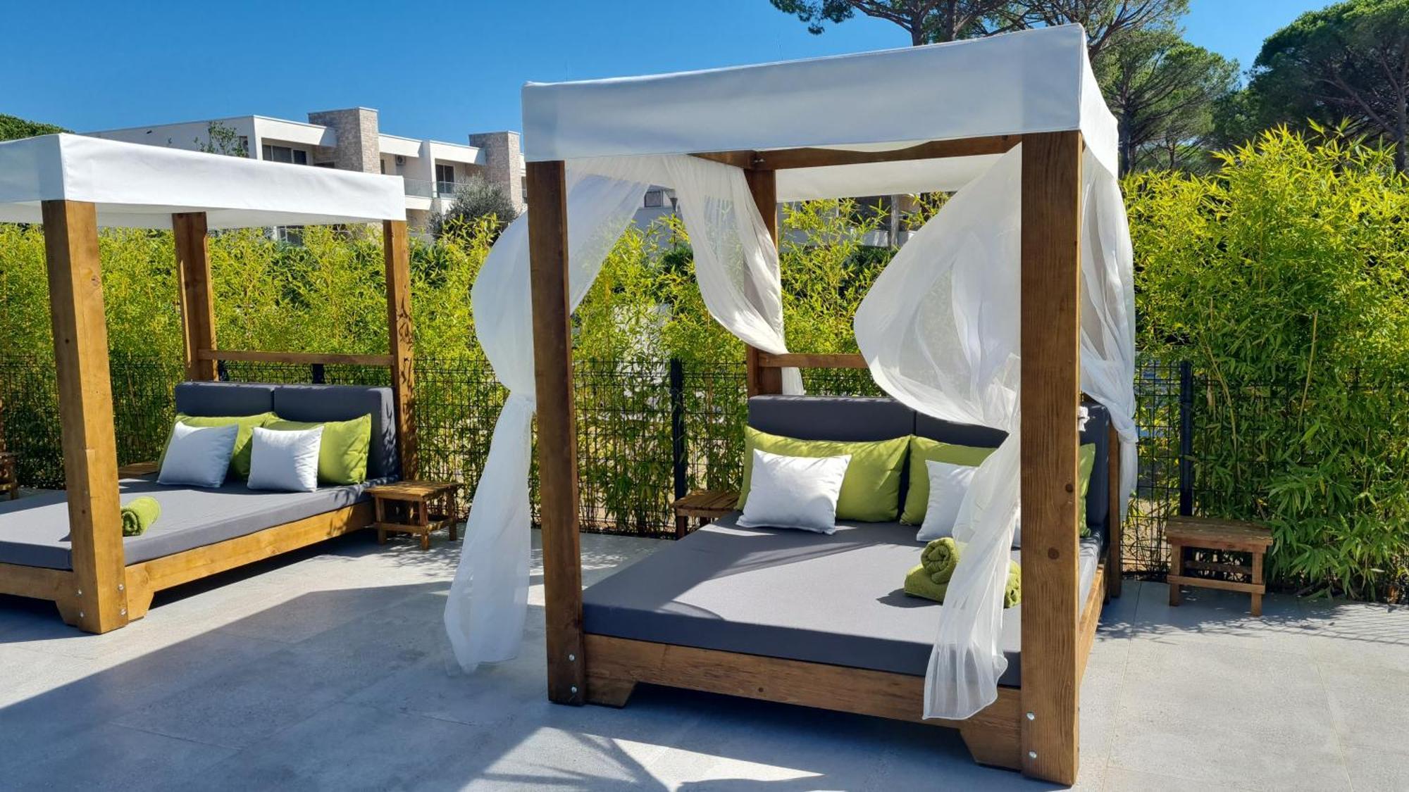 Rosemarine Villas Durrës Extérieur photo