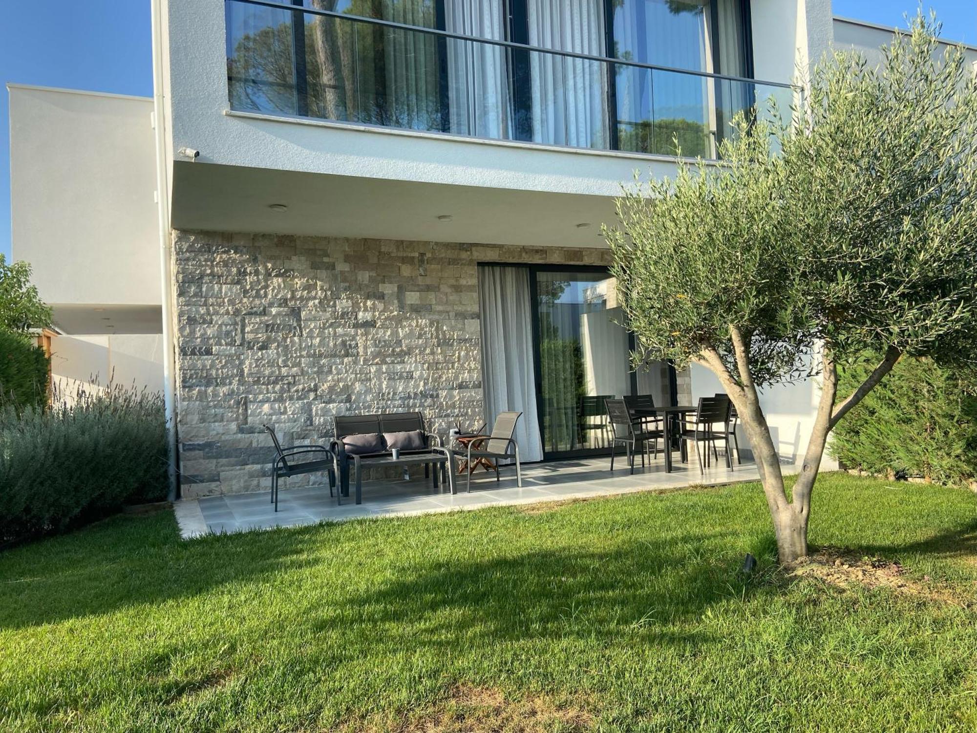Rosemarine Villas Durrës Extérieur photo